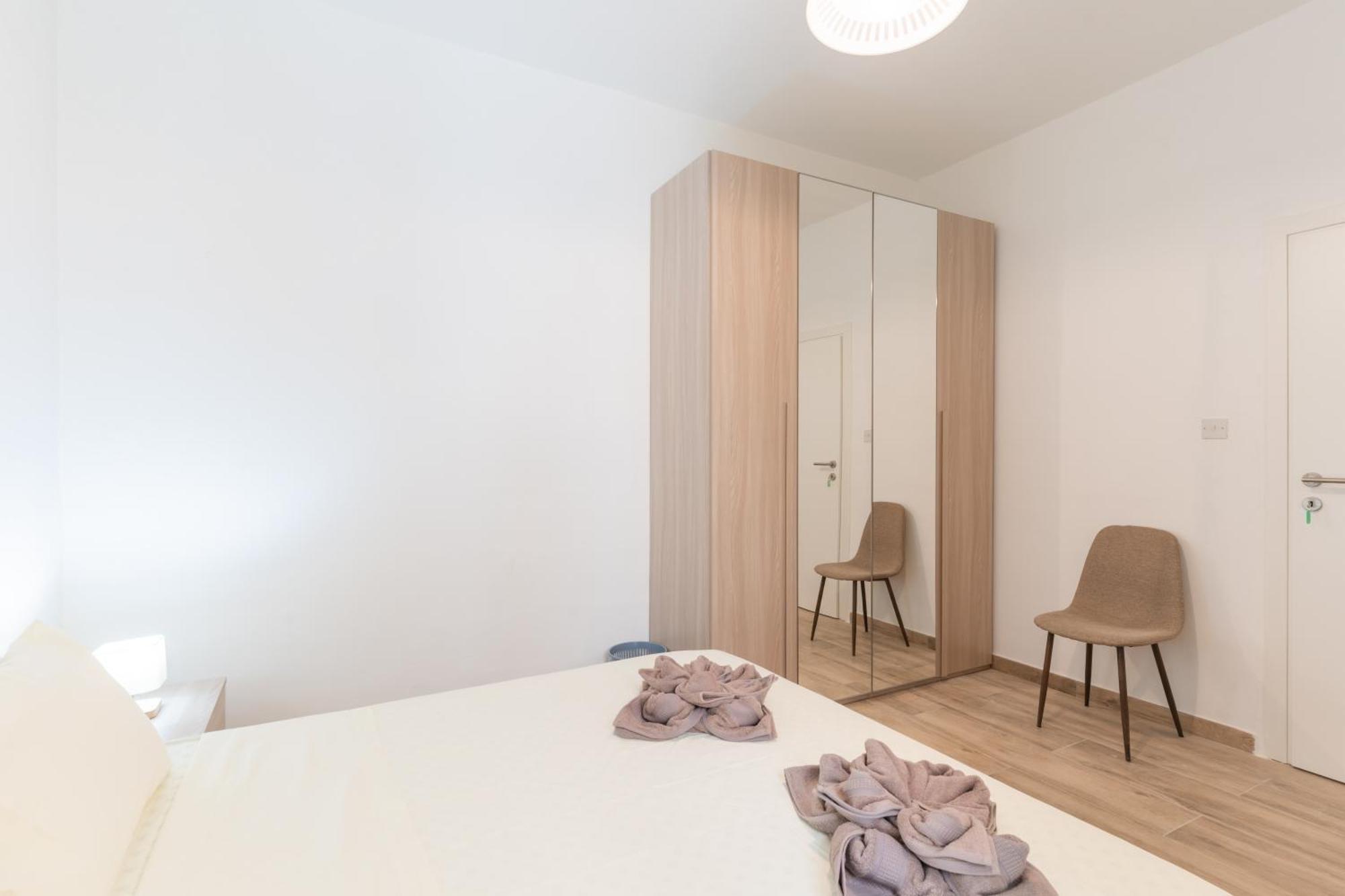 Apartment Charming 3bed In St Pauls I-hosted By Sweetstay