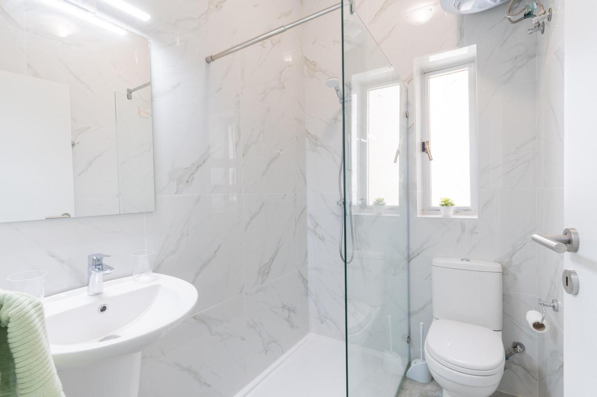 Apartment Charming 3bed In St Pauls I-hosted By Sweetstay *